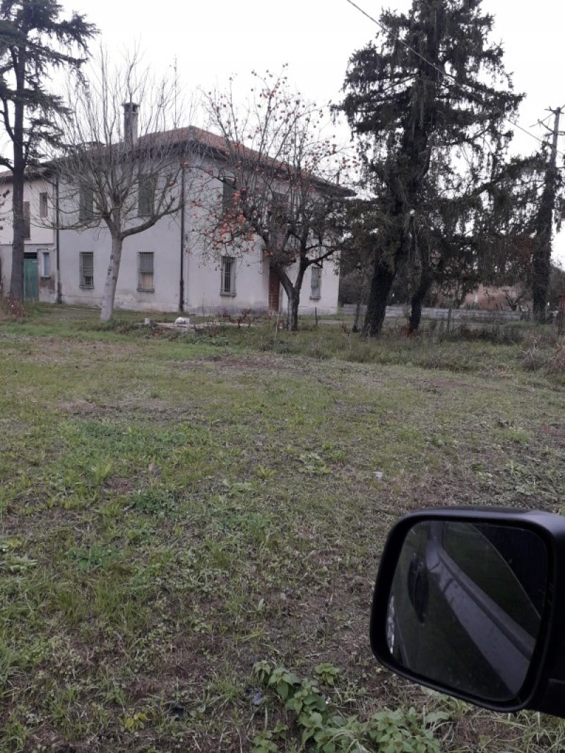 Villa San Martino casa colonica a Ravenna in Vendita