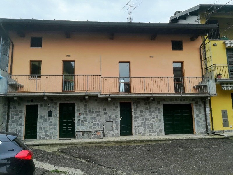 Cadrezzate casa a Varese in Affitto