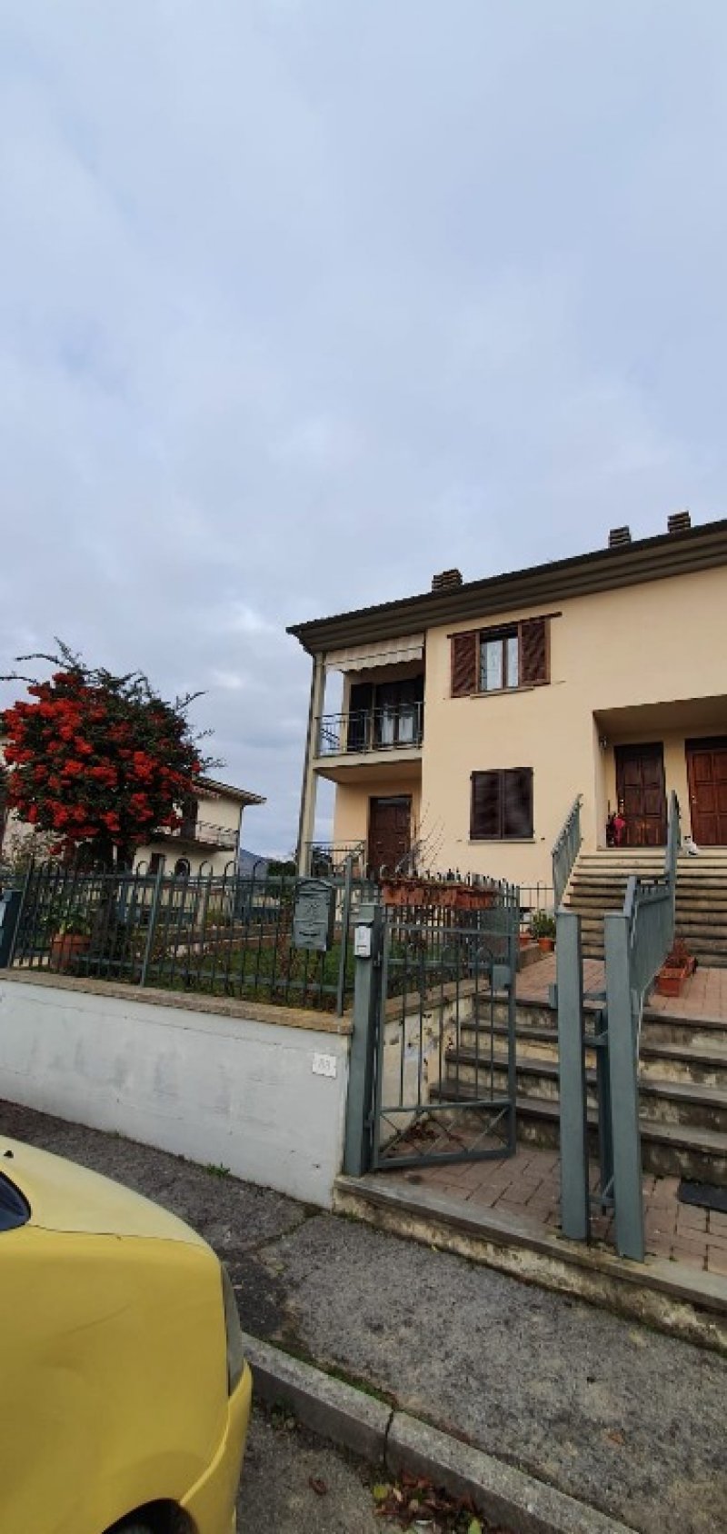 Castiglion Fiorentino appartamento con giardino a Arezzo in Vendita