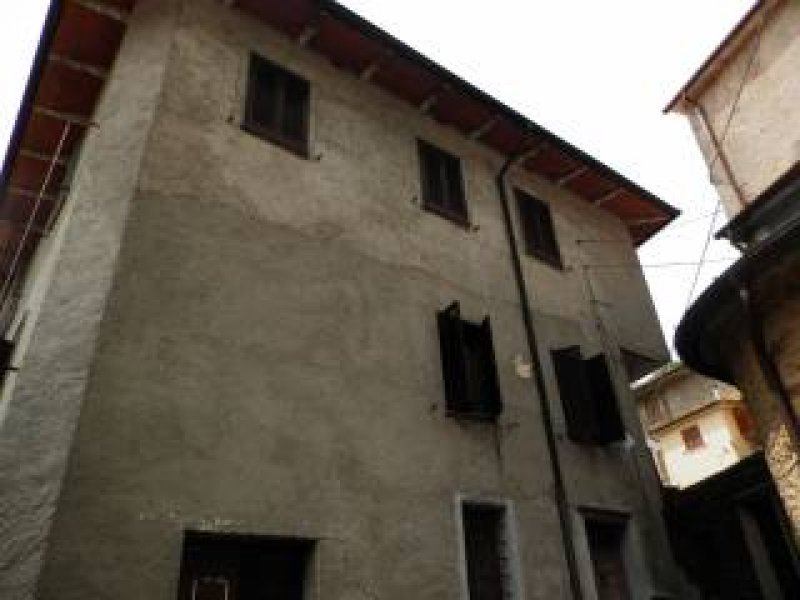 Stazzema Levigliani appartamento a Lucca in Vendita