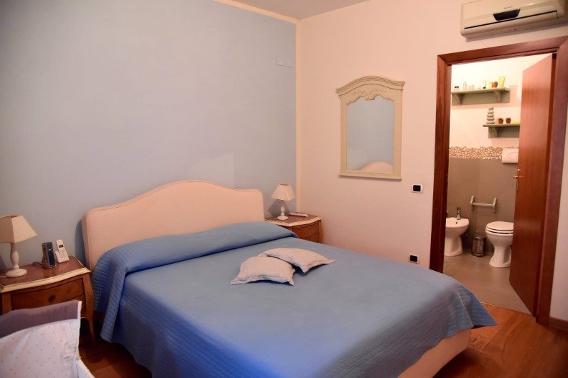 Palermo appartamento con impianto allarme a Palermo in Vendita
