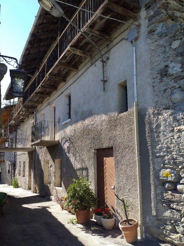 Casa a Vedun Avise a Valle d'Aosta in Vendita