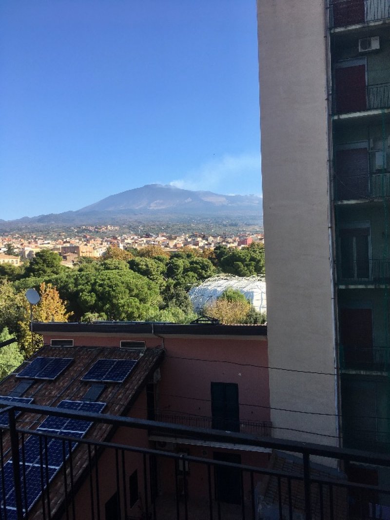 Adrano appartamento luminoso e panoramico a Catania in Vendita