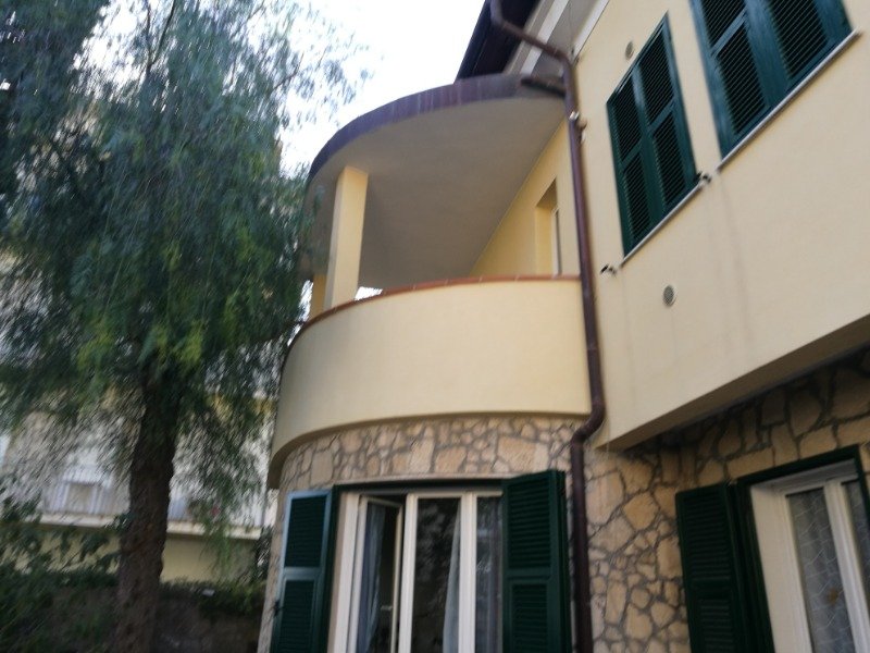Laigueglia alloggi in villa a Savona in Affitto