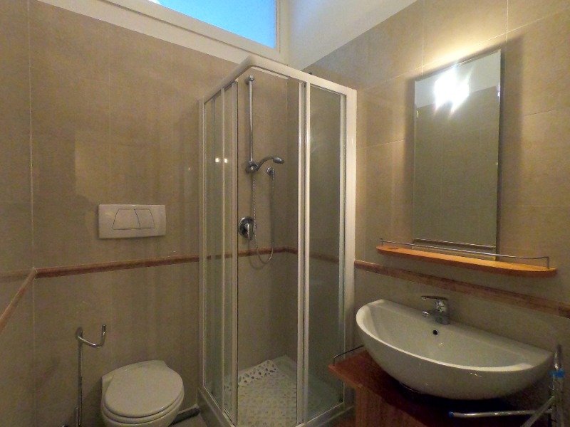 Milano camera con bagno privato a Milano in Affitto