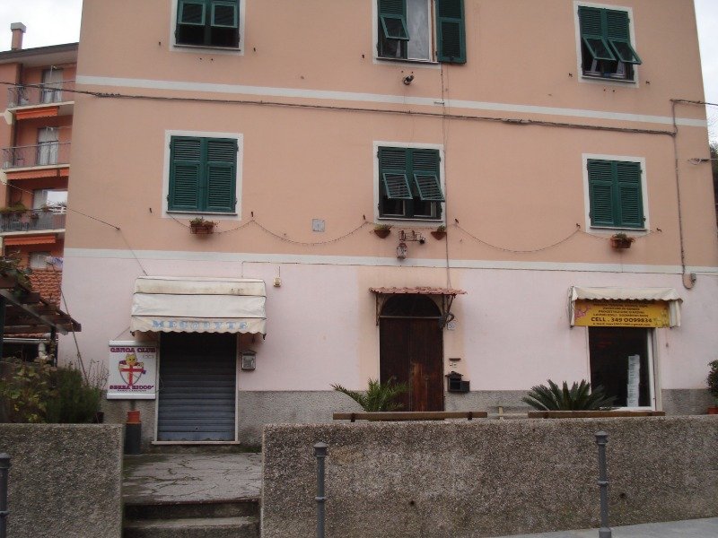 Serra Ricc casa indipendente con cantina a Genova in Vendita