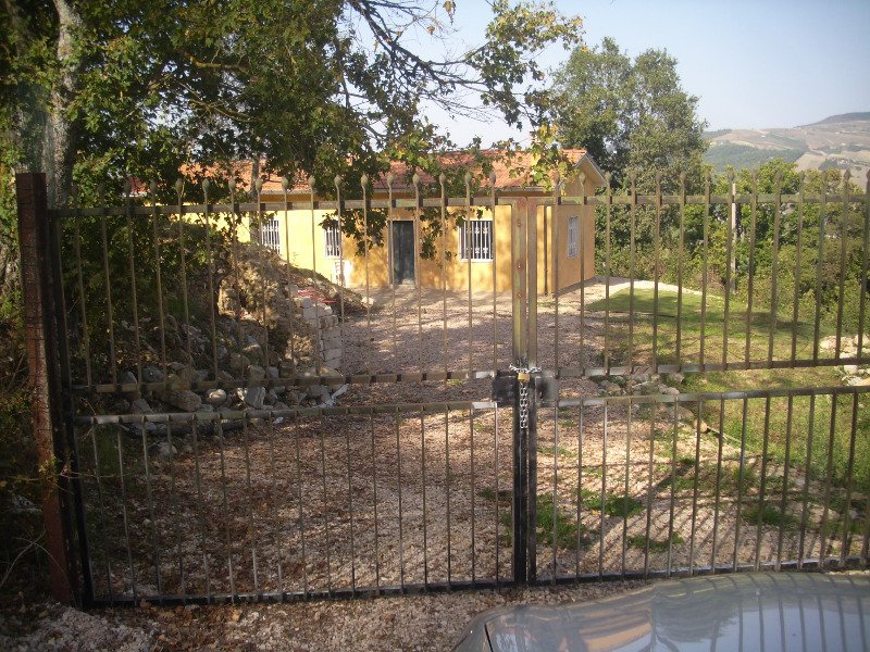 San Sossio Baronia casa immersa nel verde a Avellino in Vendita