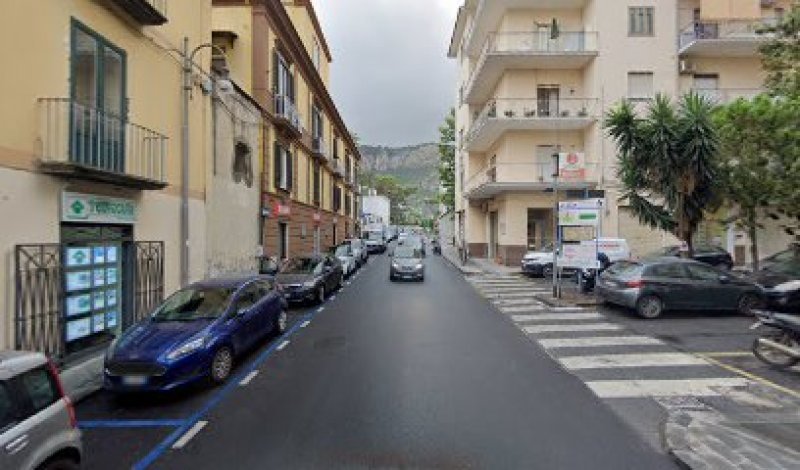 Piano di Sorrento appartamento con terrazza a Napoli in Vendita