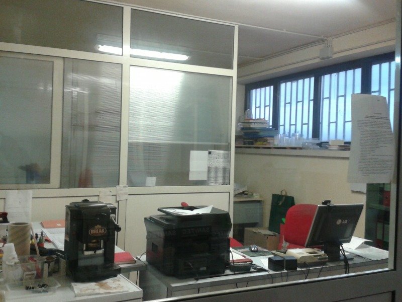 Ragusa magazzino con ufficio a Ragusa in Vendita