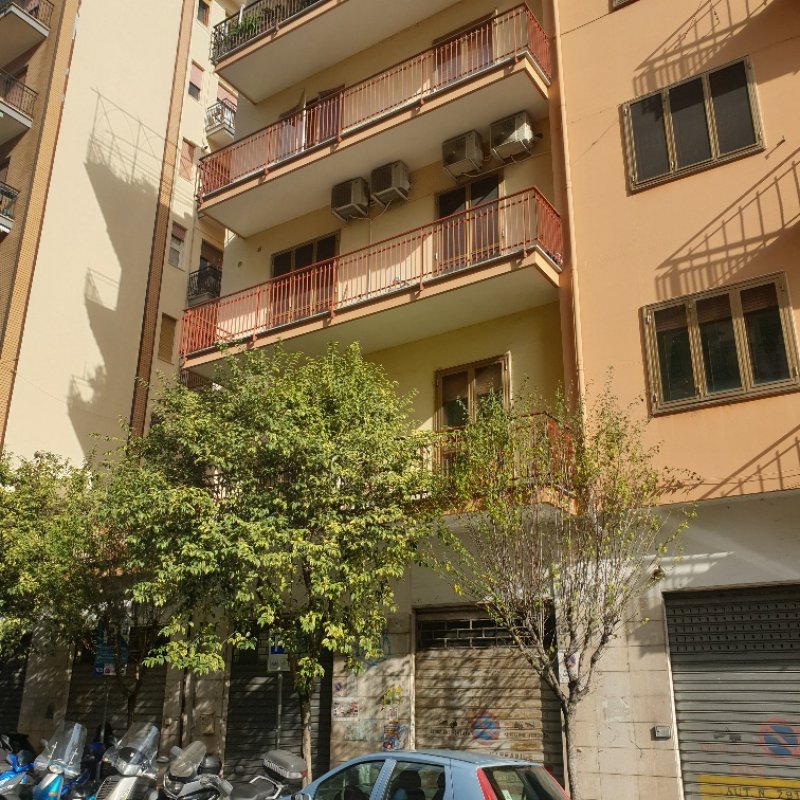 Salerno ampio appartamento a Salerno in Vendita