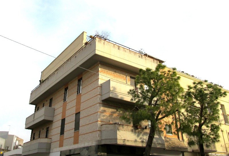 Grottaglie appartamento arredato a Taranto in Affitto