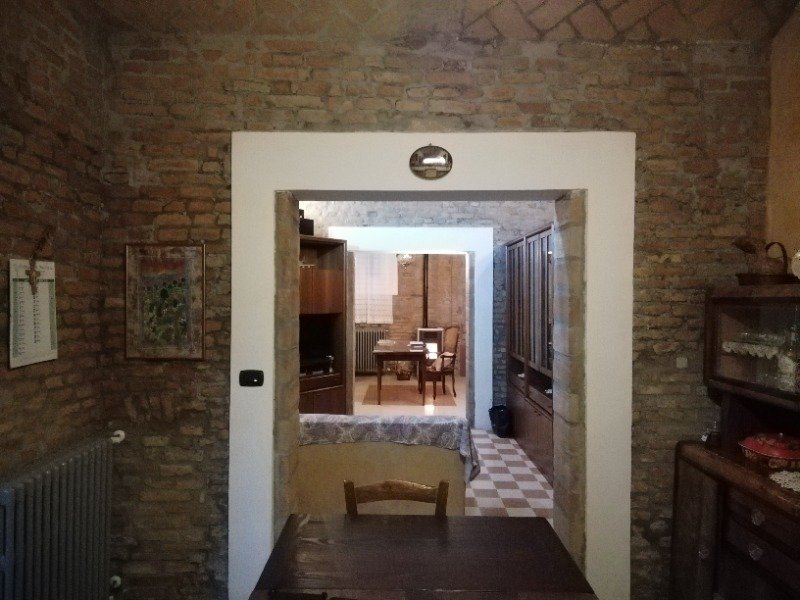 Sermide centro storico casa a Mantova in Vendita