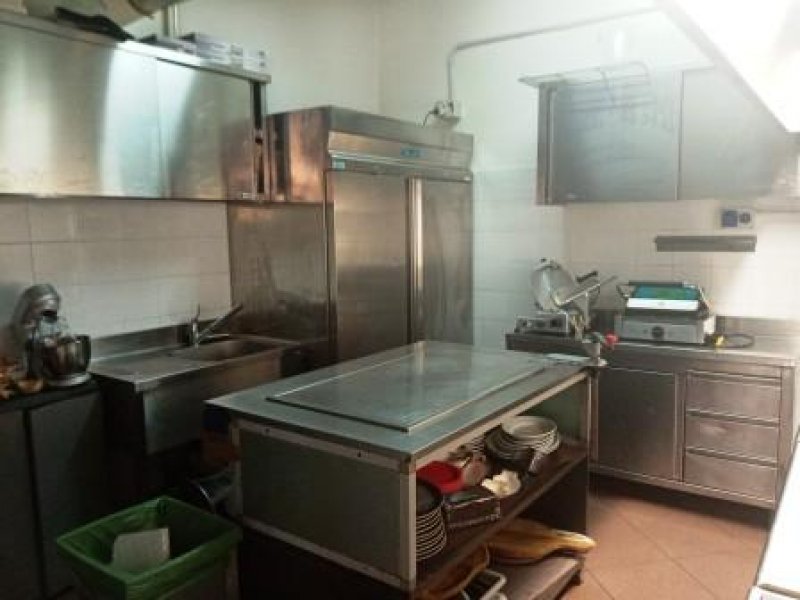 Alghero Sant'Agostino attivit� bar ristorante a Sassari in Vendita