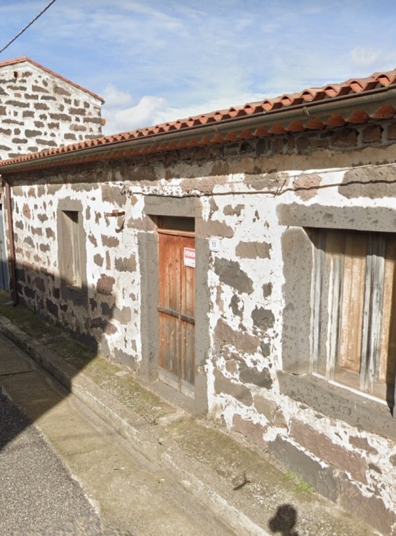 Norbello casa in pietra da ristrutturare a Oristano in Vendita