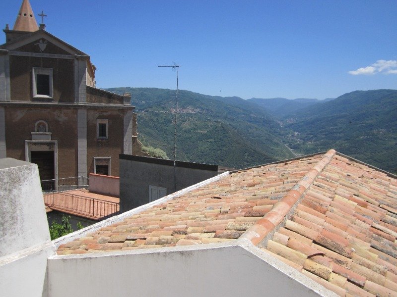 Naso casa panoramica a Messina in Vendita