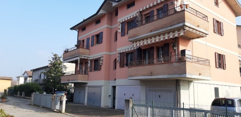 Villa Cade Reggio appartamenti a Reggio nell'Emilia in Vendita