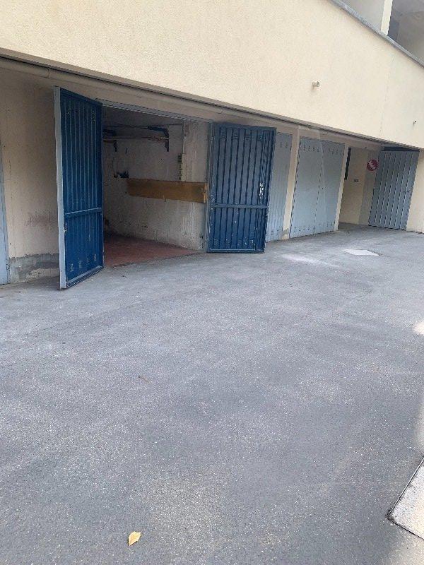 garage in zona tranquilla di Bologna a Bologna in Vendita