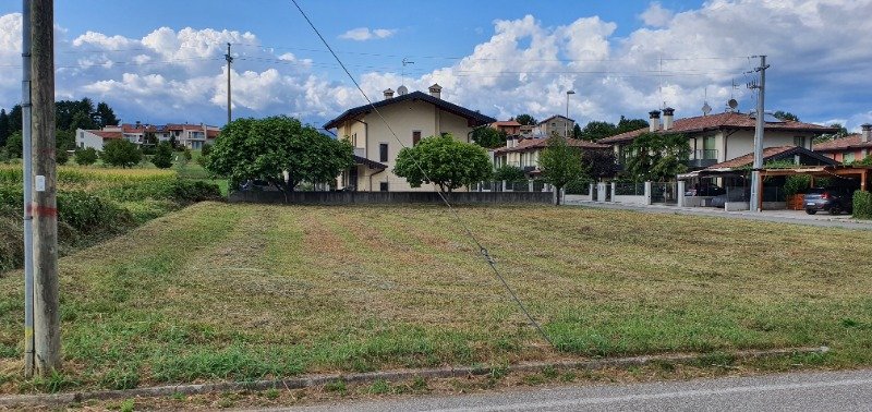 Moruzzo localit Brazzacco terreno edificabile a Udine in Vendita
