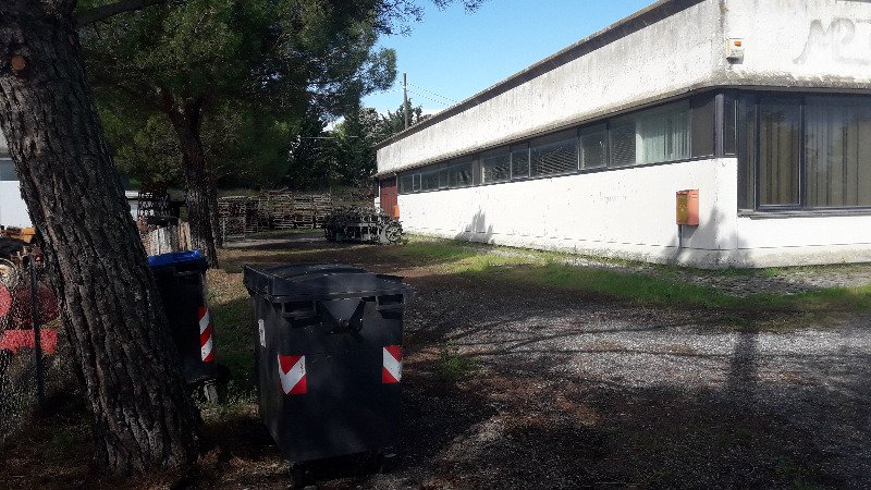 Panicale capannone industriale a Perugia in Affitto
