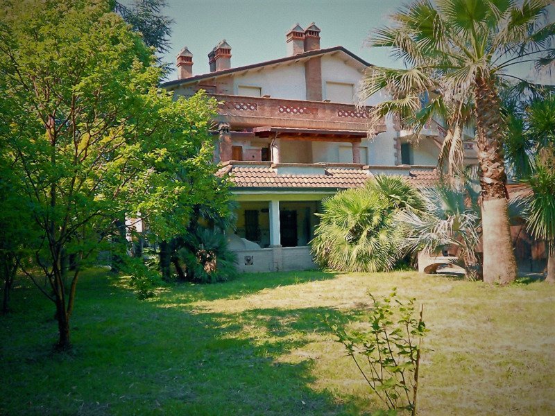 Sarzana Sarzanello villa a La Spezia in Vendita