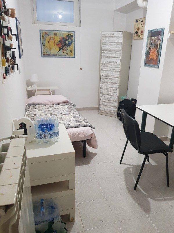Casamassima stanza disponibile a Bari in Affitto