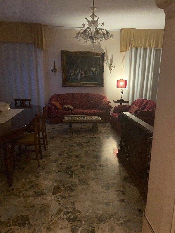 Jesi villa bifamiliare a Ancona in Vendita