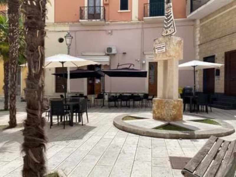 Salice Salentino bar caffetteria a Lecce in Vendita