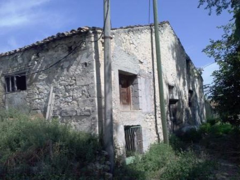 Casoli zona Laroma casa unifamiliare a Chieti in Vendita