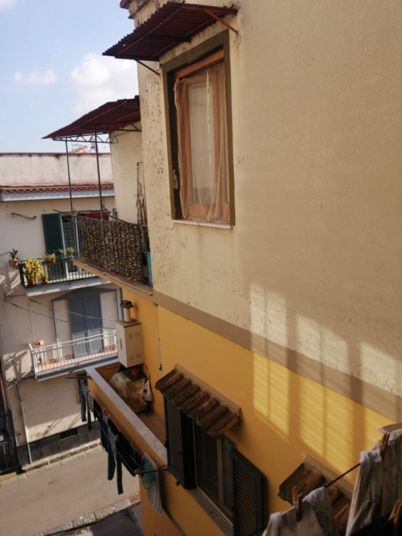 a Pomigliano d'Arco appartamento in piccola corte a Napoli in Vendita