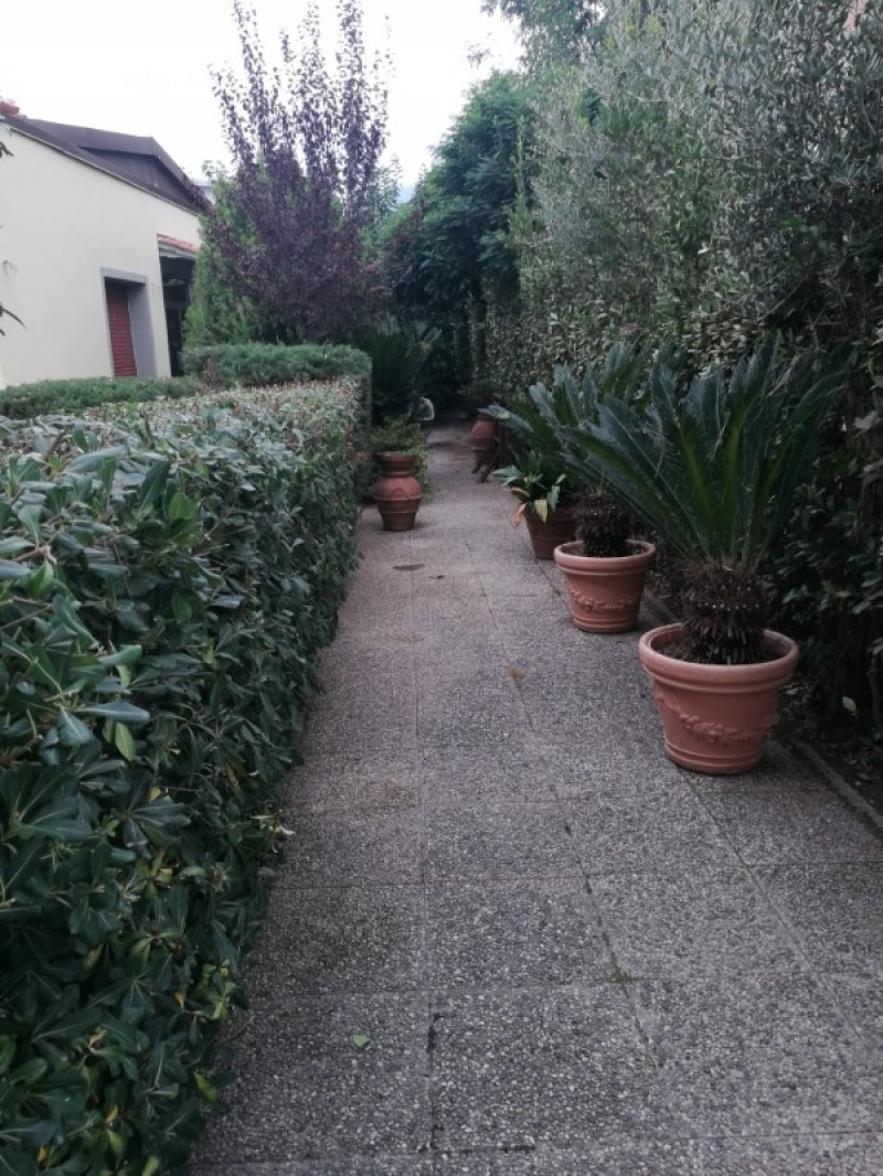 Calci casa con giardino a Pisa in Vendita