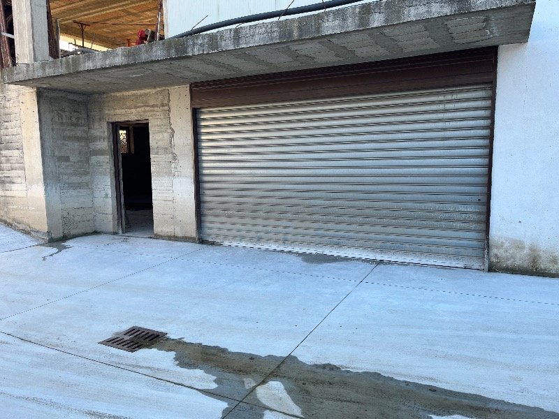 Nocera Inferiore box garage deposito a Salerno in Affitto