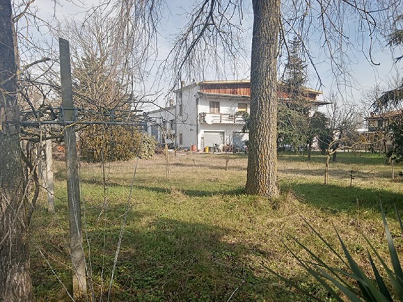 Codigoro capannone a Ferrara in Vendita
