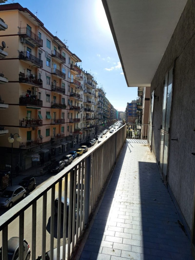 Salerno appartamento con 2 bagni a Salerno in Vendita