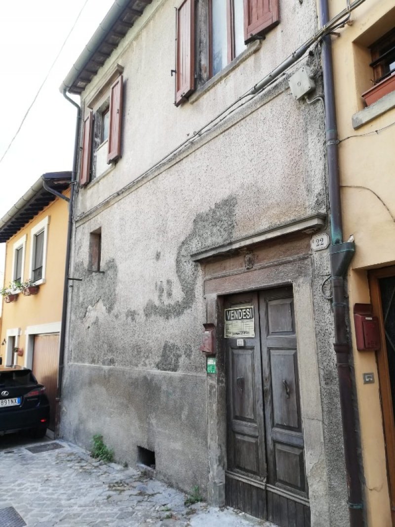 casa centro storico Fossombrone a Pesaro e Urbino in Vendita