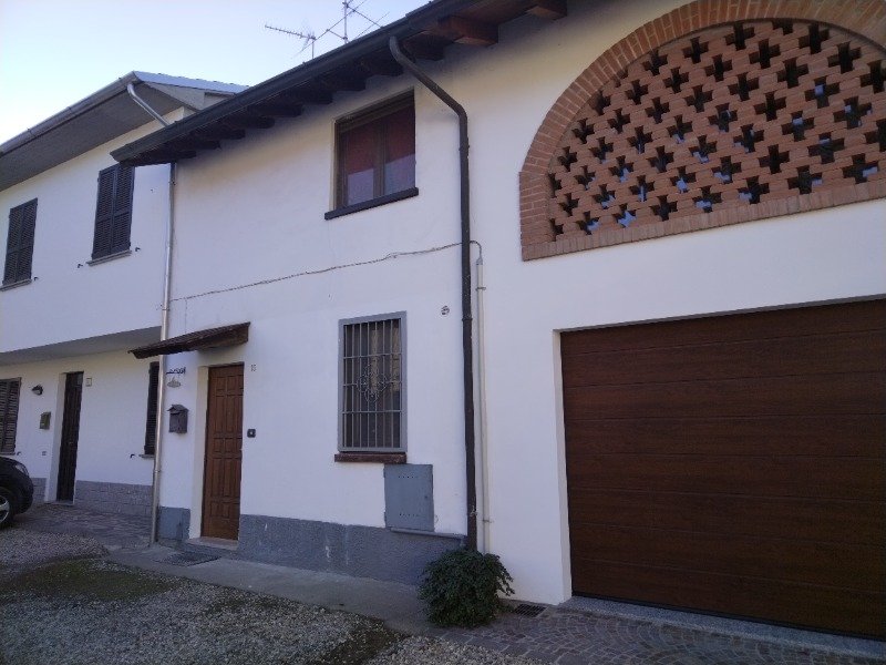 Lardirago appartamento bilocale ristrutturato a Pavia in Vendita