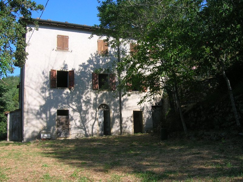 Castel San Niccol casa colonica a Arezzo in Vendita