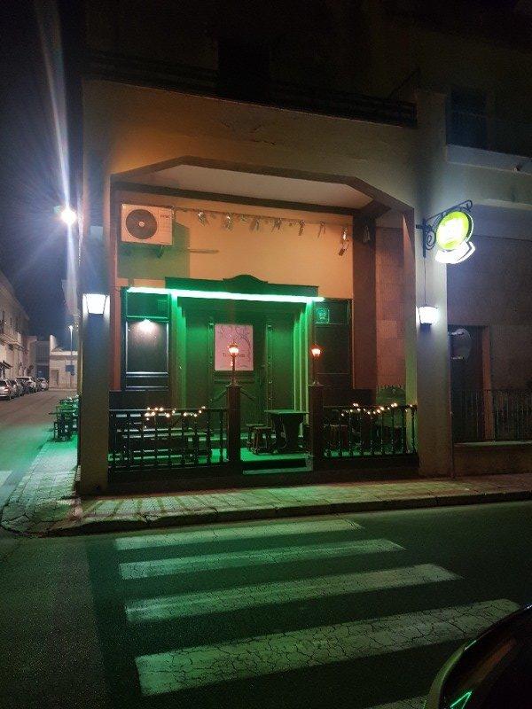 Porto Cesareo pub pizzeria birreria a Lecce in Vendita