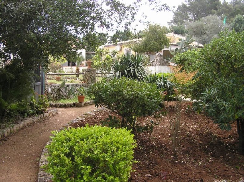 Noto villa con giardino a Siracusa in Vendita