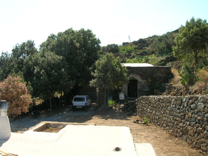Isola di Pantelleria Bukkuram dammuso antico a Trapani in Vendita