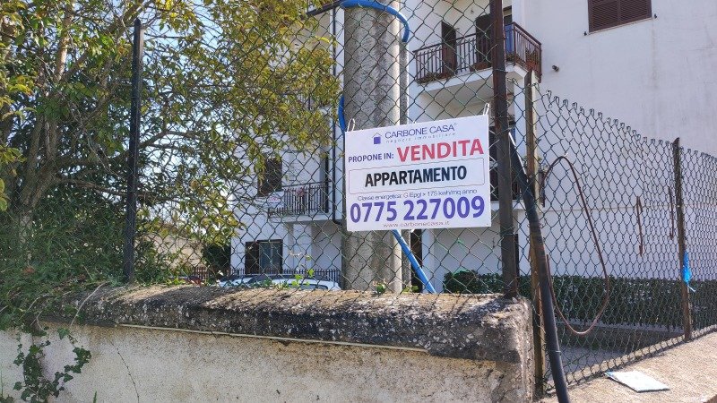 Ferentino appartamento con ampio terrazzo a Frosinone in Vendita