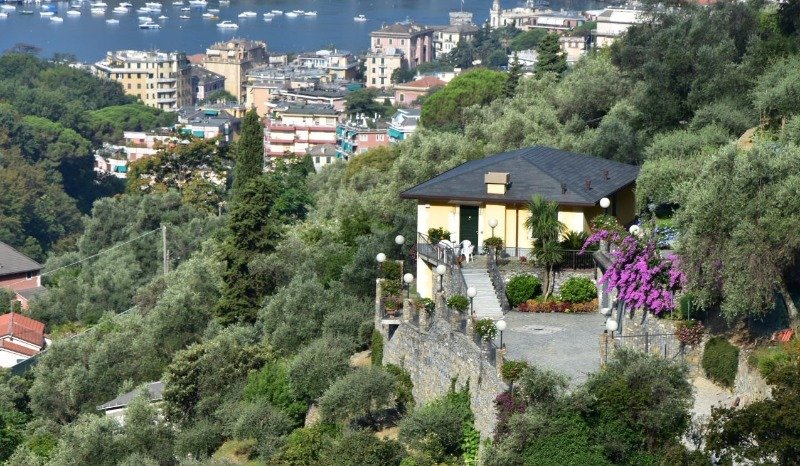 Zoagli cornice di Sant'Ambrogio villa a Genova in Vendita