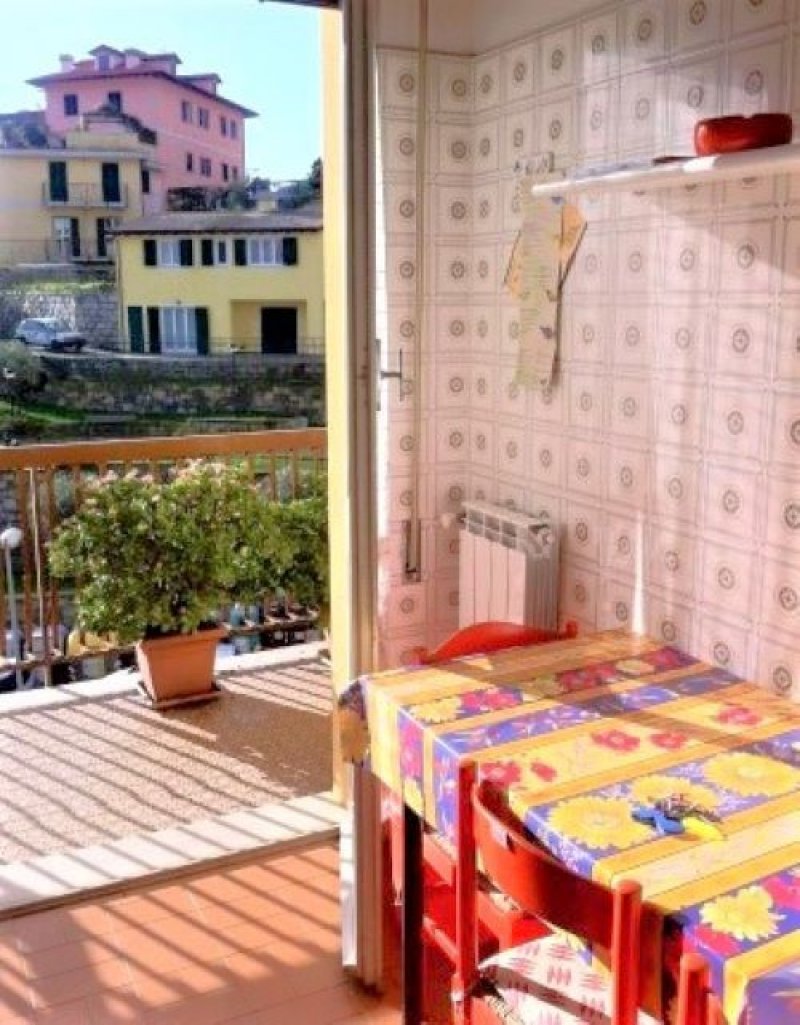 Rapallo appartamento trilocale ampio a Genova in Vendita