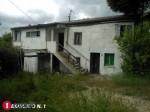 Annuncio vendita Casa colonica con terreno a Monte Vidon Corrado