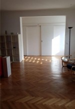 Annuncio vendita Appartamento a Bucarest in palazzo storico