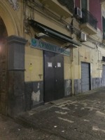 Annuncio affitto a Napoli locale commerciale