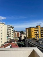 Annuncio vendita Napoli Vomero appartamento con doppi servizi