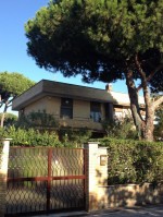 Annuncio affitto Villetta in bifamiliare con giardino ad Anzio
