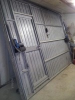 Annuncio vendita Montecassiano garage porta basculante