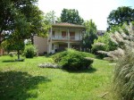 Annuncio vendita a Vittorio Veneto casa con giardino