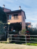 Annuncio vendita Urbino casa a schiera